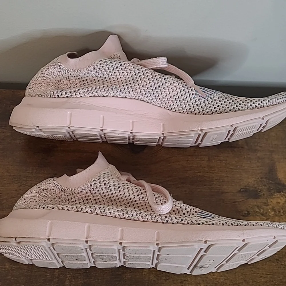 Adidas Icey Pink Swift Run Athletic Shoes size 9.5